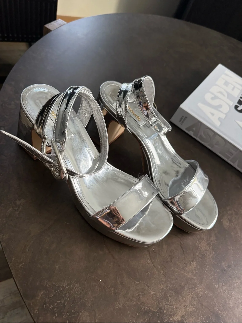 NWT Larroudé Metallic Silver Platform Block Dolly Heel 7.5